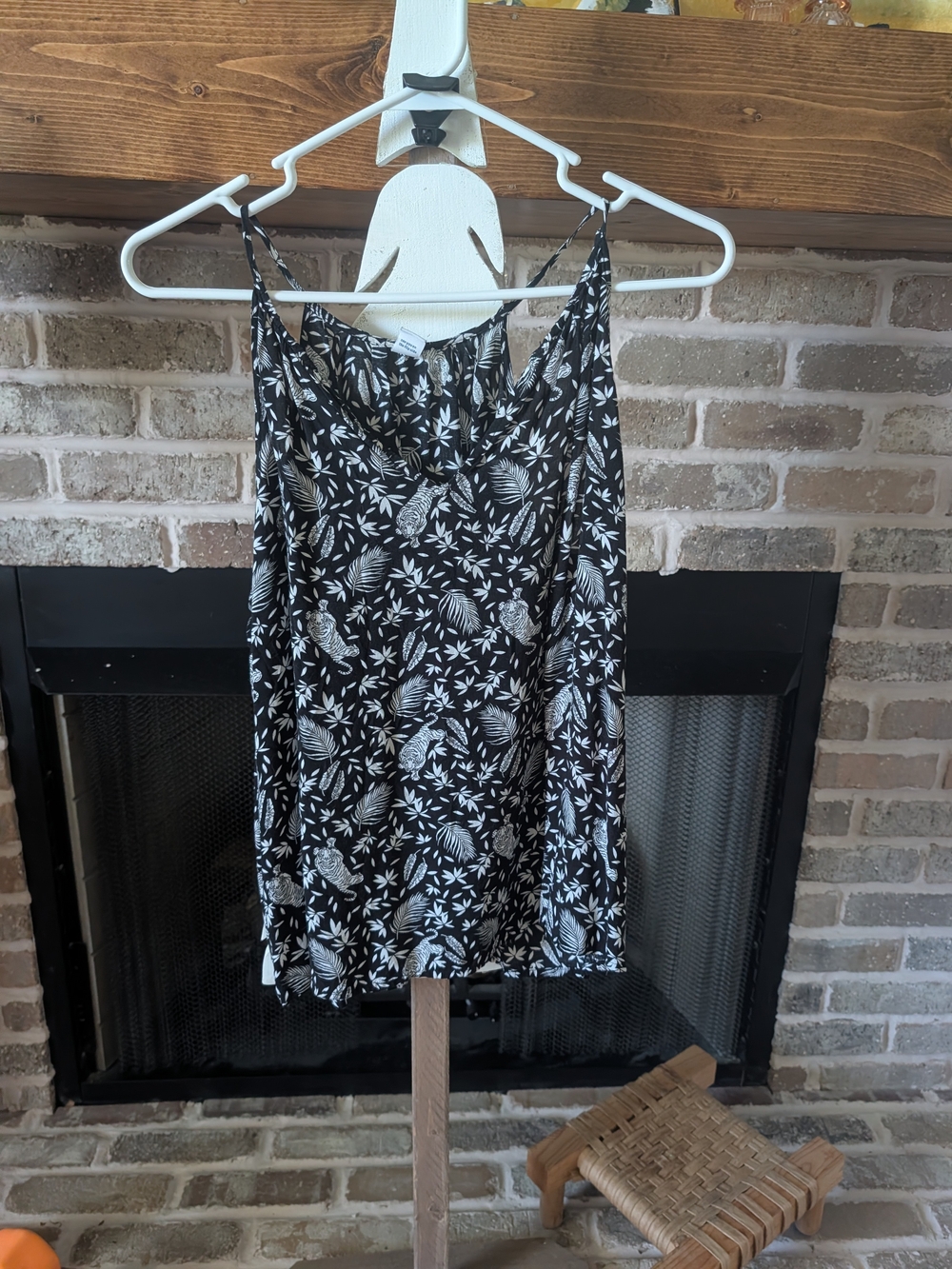 Black and White Floral Print Tank